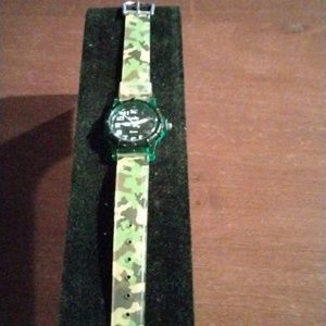 Lucky Camo Watch Women's/Kids